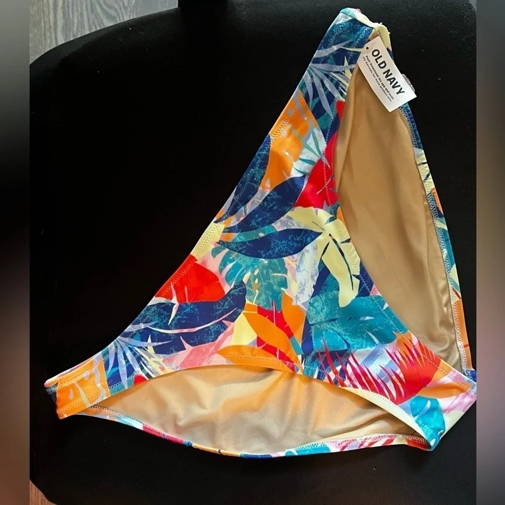 NWT Old Navy Bikini bottoms size small